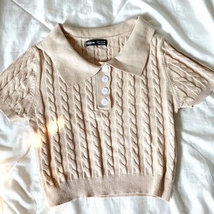 Collared and cropped short sleeve